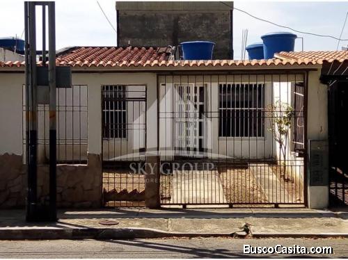 SKY GROUP PLATINUM VENDE Casa en San Diego, La Esmeralda