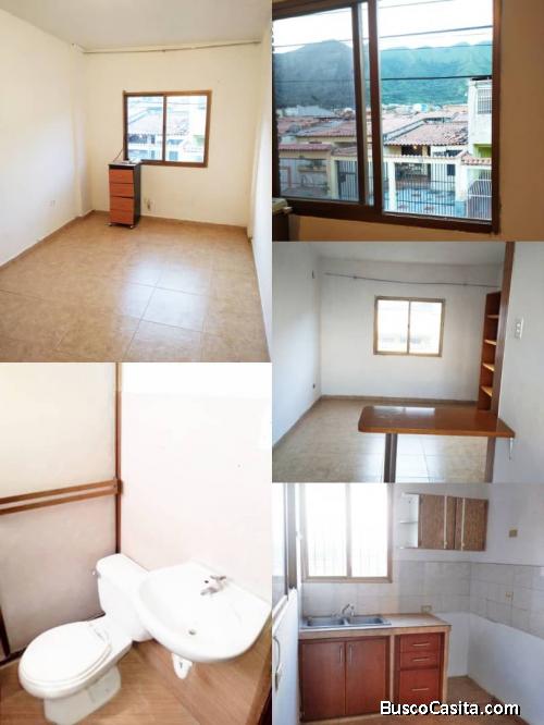 Se Alquila Anexo en La Esmeralda, San Diego, Edo Carabobo con acceso a internet y cable.