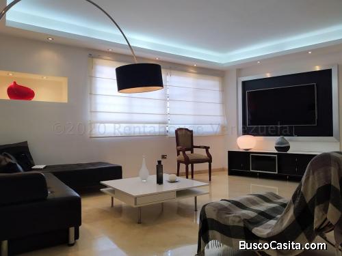 Bello y moderno apartamento en edificio con excelente ubicación. Bellamente amoblado y equipado con 