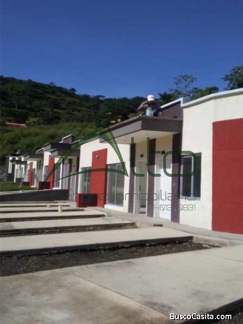 ALTO GRUPO INMOBILIARIO VENDE CASA A ESTRENAR EN LA ENTRADA- NAGUANAGUA