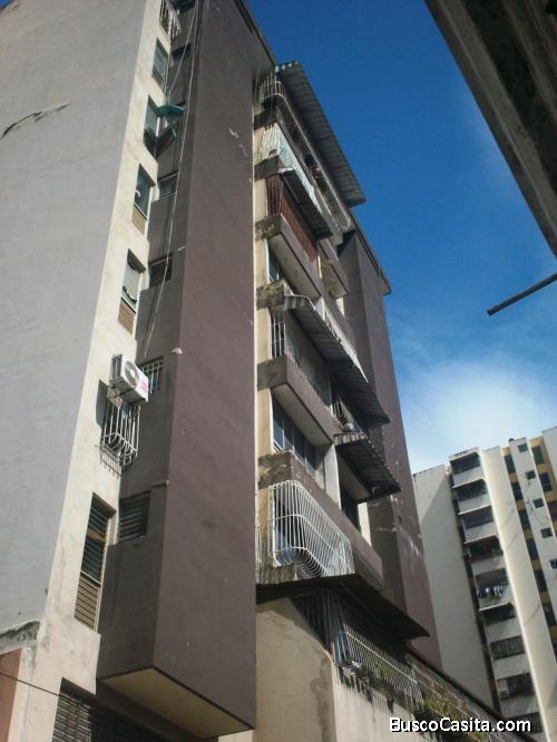 Amplia, Cómodo y Bello Apto 90,30 m2, Av. Baralt, Caracas