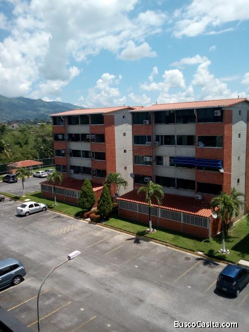 CONFORTABLE APARTAMENTO