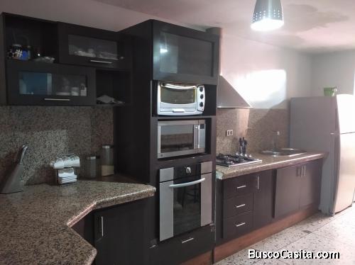 Dolores Vende hermoso apto La Rosaleda Maracaibo