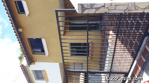sky Group vende casa en la Entrada urb. La llovizna 