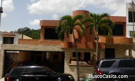 SKY GROUP Vende Casa-Quinta en Prebo III