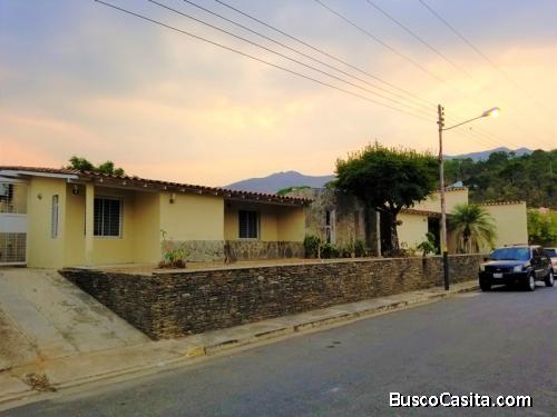 SKY GROUP Vende Casa en La Cumaca