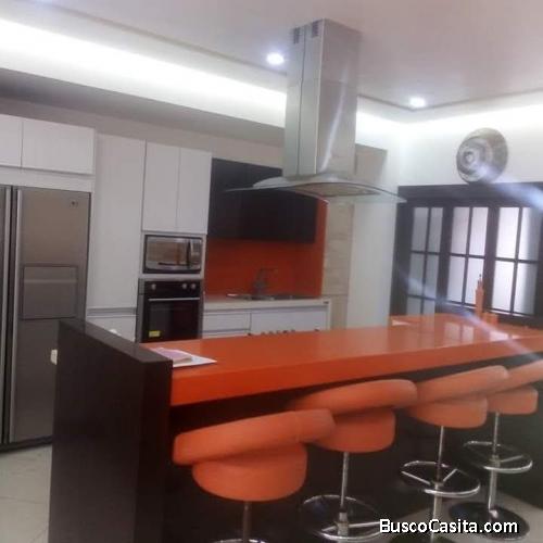 Hermoso Apartamento en El Parral 