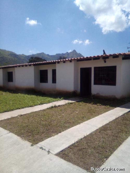 Casa en San Diego: Res. Paula Berbecia