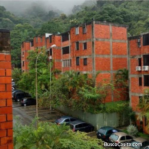 Apartamento en Conj. Resd El Pedregal, Urb. La Chimeneas