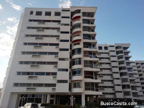 Apartamento en Venta Urb Mañongo 131M2