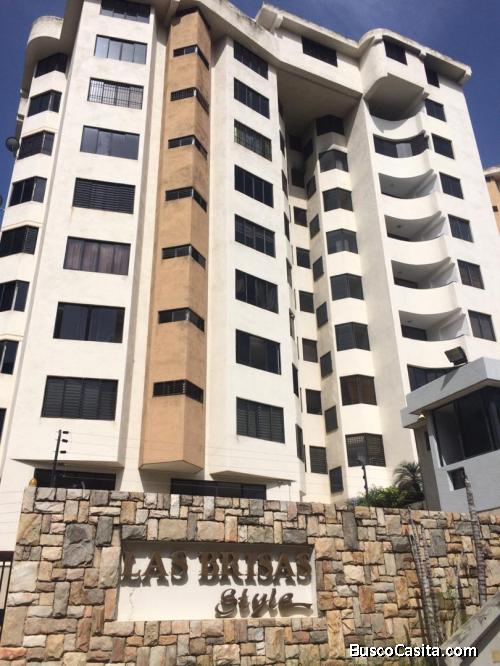 SKY GROUP Vende apartamento en Urb. Los Mangos.