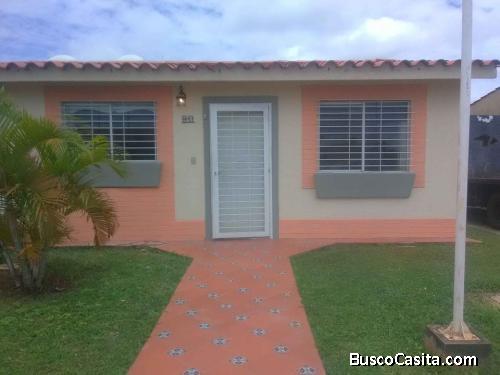 ALQUILO CASA EN URB CAMPO CLARO 