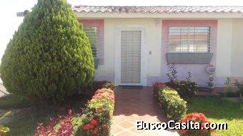 ALQUILO CASA EN URB CAMPO CLARO 