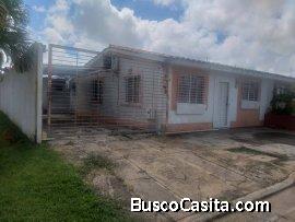 ALQUILO CASA EN URB CAMPO CLARO 