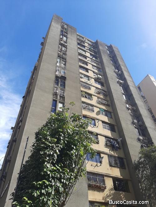 SKY GROUP vende apartamento en los Caracaros naguanagua FOA-1199