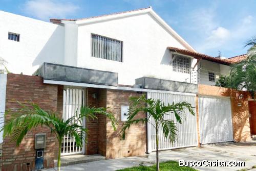 Se Vende Casa 251 M2 Urb. Trigal Norte Valencia - YCS4