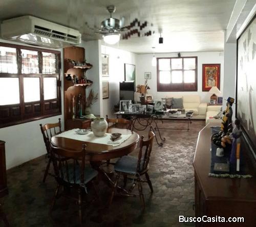 Hermosa Quinta en Valencia-Venezuela