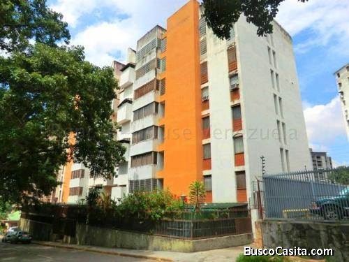 Apartamento en Venta El Marqués Caracas 20-8930