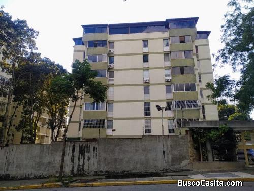 Bello Apartamento en Venta El Marques Caracas 20-6466