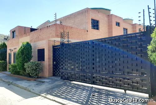 Rosangela Mendoza Alquila Townhouse 125 M2 Urb. Manantial Naguanagua -  RTH7