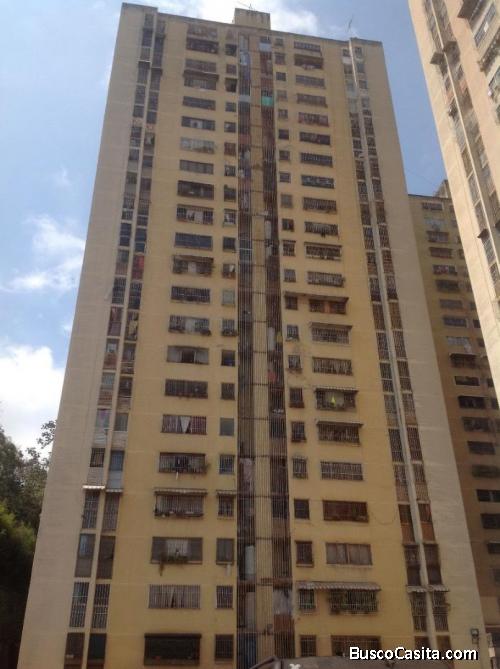 Apto en venta los Teques sector el trigo res lagunetica