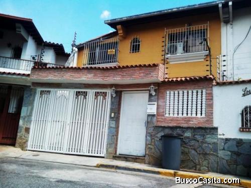 Vendo Casa Caracas, Colinas Santa Mnica.