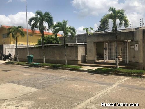 Nelly Nava Vende Casa en Altos de Guataparo Valencia