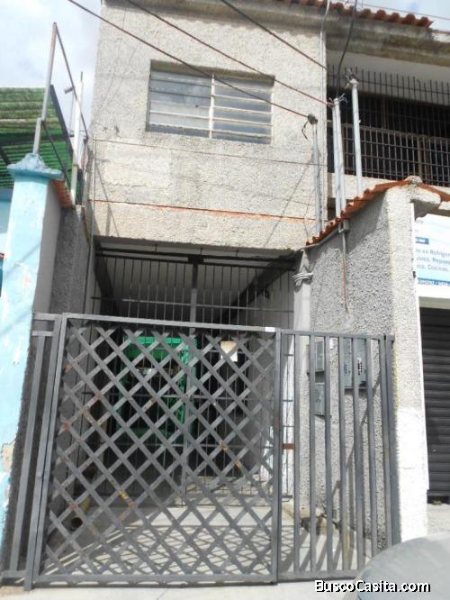 Nelly Nava Vende Casa Local en Av. Cedeño Valencia