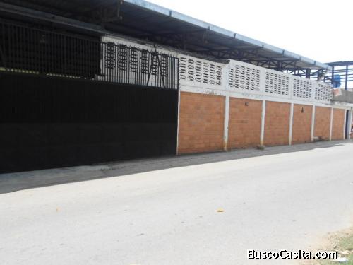 Nelly Nava Vende Casa Galpon en Los Jarales San Diego