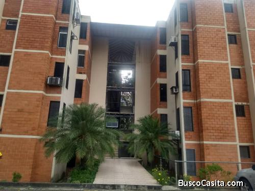 SKY GROUP PLATINUM VENDE Apartamento en La Campiña, Naguanagua.