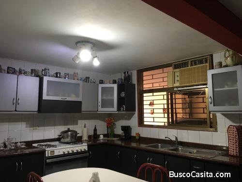 CASA VENTA ROSAL SUR AVENIDA FUERZAS ARMADAS