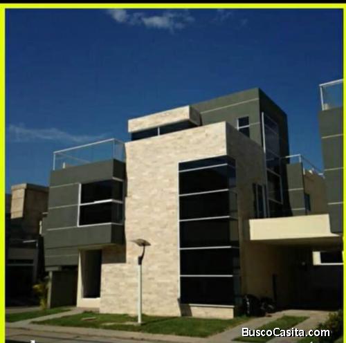 Espectacular Casa en Parque Los saltos