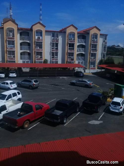 Comodo Apartamento en Arivana Country Club