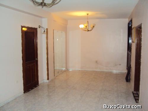 ALQUILO AMPLIO APARTAMENTO EN CASTILLITO SOLO A PERSONA JURIDICA