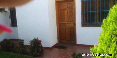 En venta QUINTA EN MACARACUAY