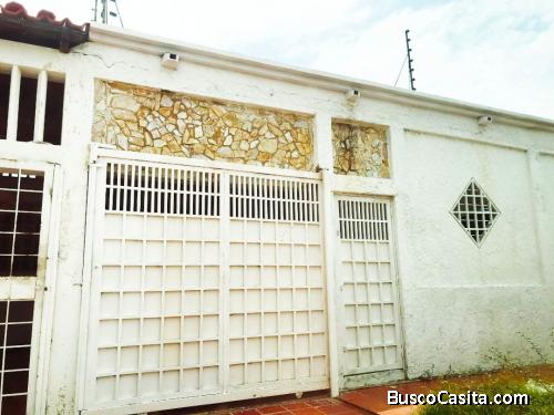 SE VENDE CASA LA PICOLA  MARACAIBO
