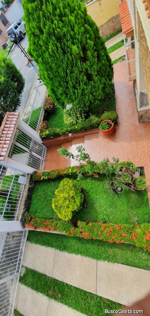 Alquilo casa zona norte 