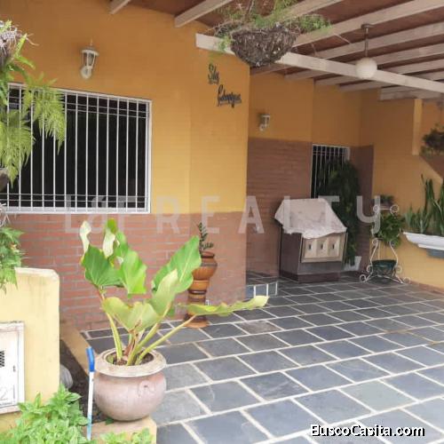 Se alquila casa en Urb. Las Palmeras 1 - Tipuro 2