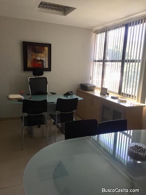 Oficina Amobada CC La Capilla - Maracay