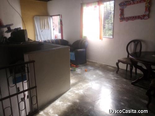 Casa de 2 plantas en Los Teques