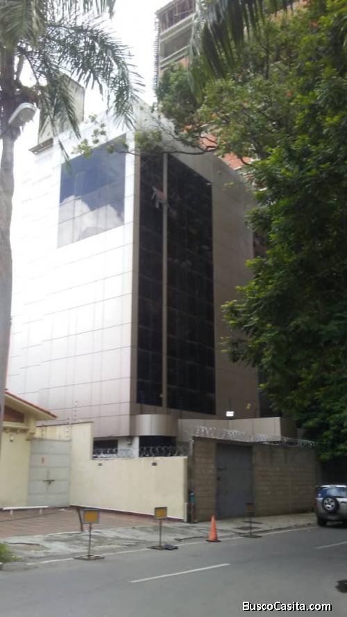 EDIFICIO DIAGONAL A LAS MERCEDES