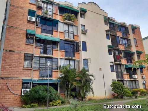 Apartamento en Venta en Residencias Los Laureles FOA-1264