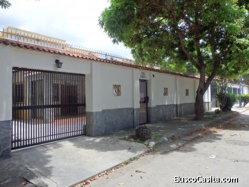 Vendo Casa Quinta en la Urbanización Santa Mónica en Caracas