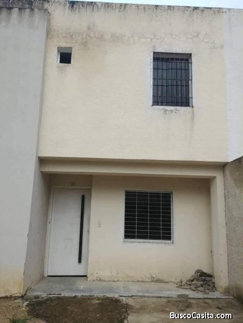 SKY GROUP Vende Town House en Villas de San Rafael