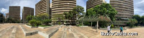 VENDO   COMODO APTO. EN RES. LA VIILAA DE MONTALBAN II 100MT2. PARA HACERLE LA COCINA 