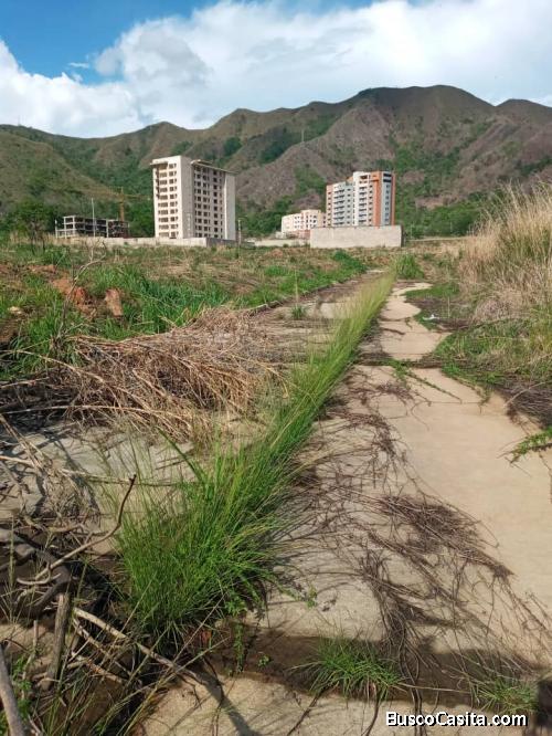 Terreno en Jardin Mañongo Fot-140
