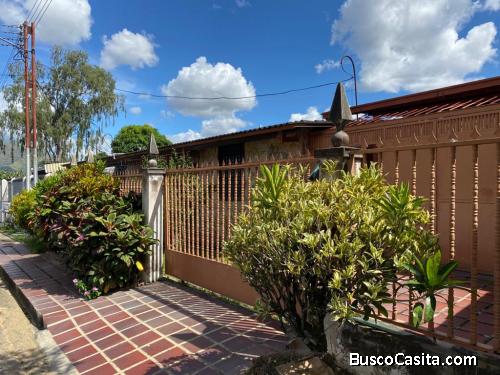 Casa en Urb. El Naranjal FOC-814