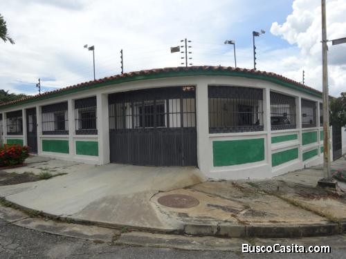 CASA EN VENTA en Urb. El trigal, Municipio Valencia MAC-448