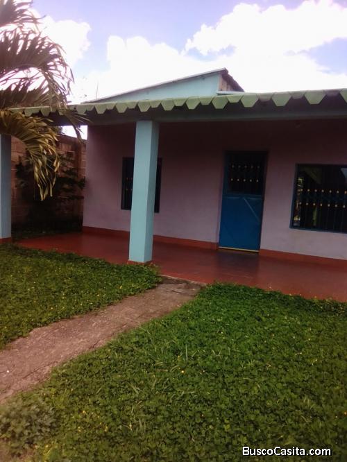 Venta de linda casa en socopo con terreno con bases para construir terreno propio 