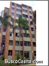Se afrece moderno apartamento para la venta en exclusiva zona de Caracas.